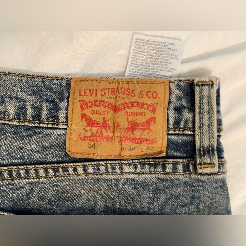 Levi’s 541 Athletic Taper 34x32